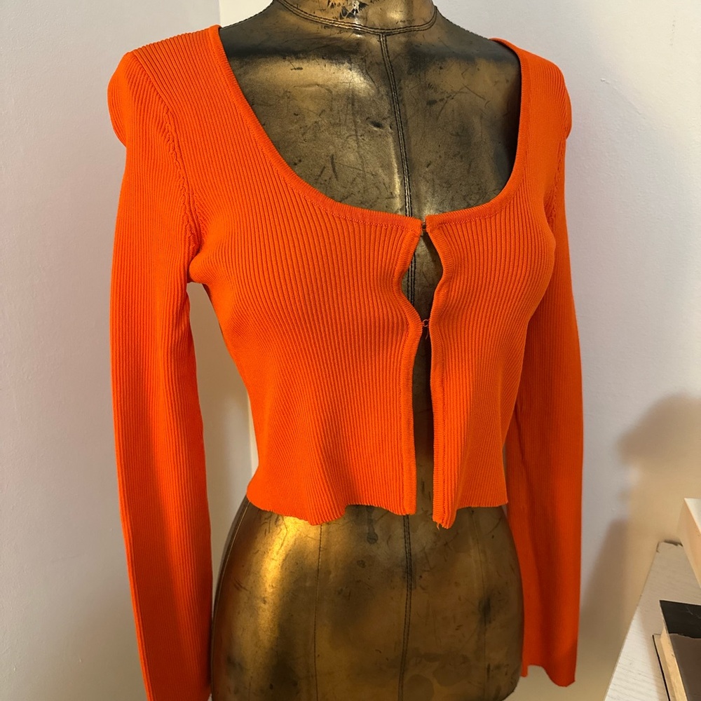 Zara women orange long sleeve ribbed crop cardigan size M